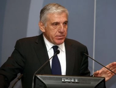 Ένταση με δημοσιογράφους και βουλευτή του ΚΙΝΑΛ για τον Παπαντωνίου